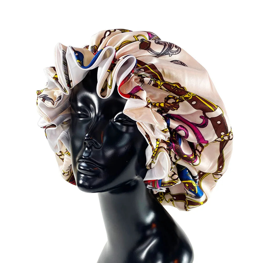 Bonnet en satin double couche soyeux